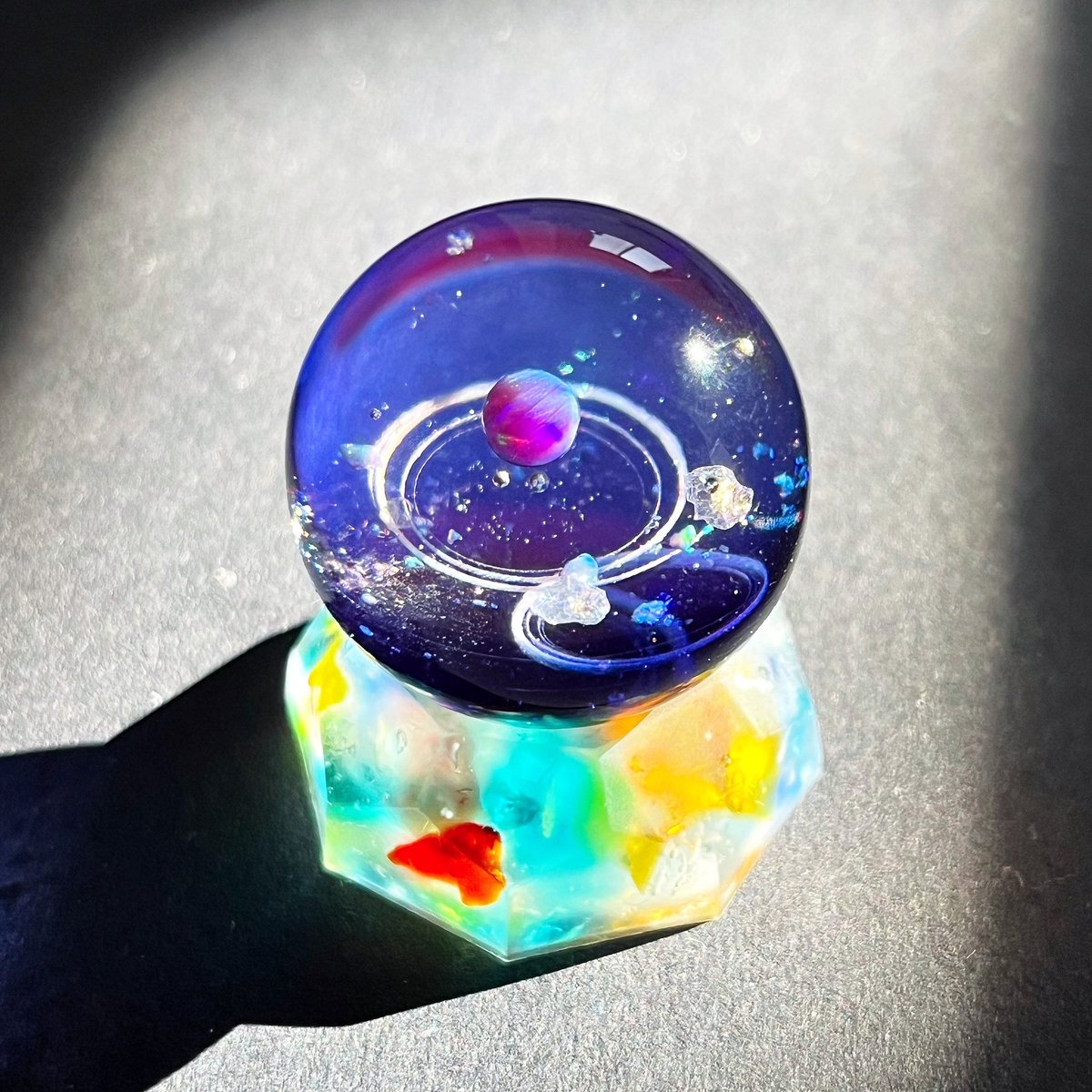 空玉レジン/ソラネコ　【ちひろ】 別角度・環境から👀 #ハンドメイド #レジン作品 #宇宙玉