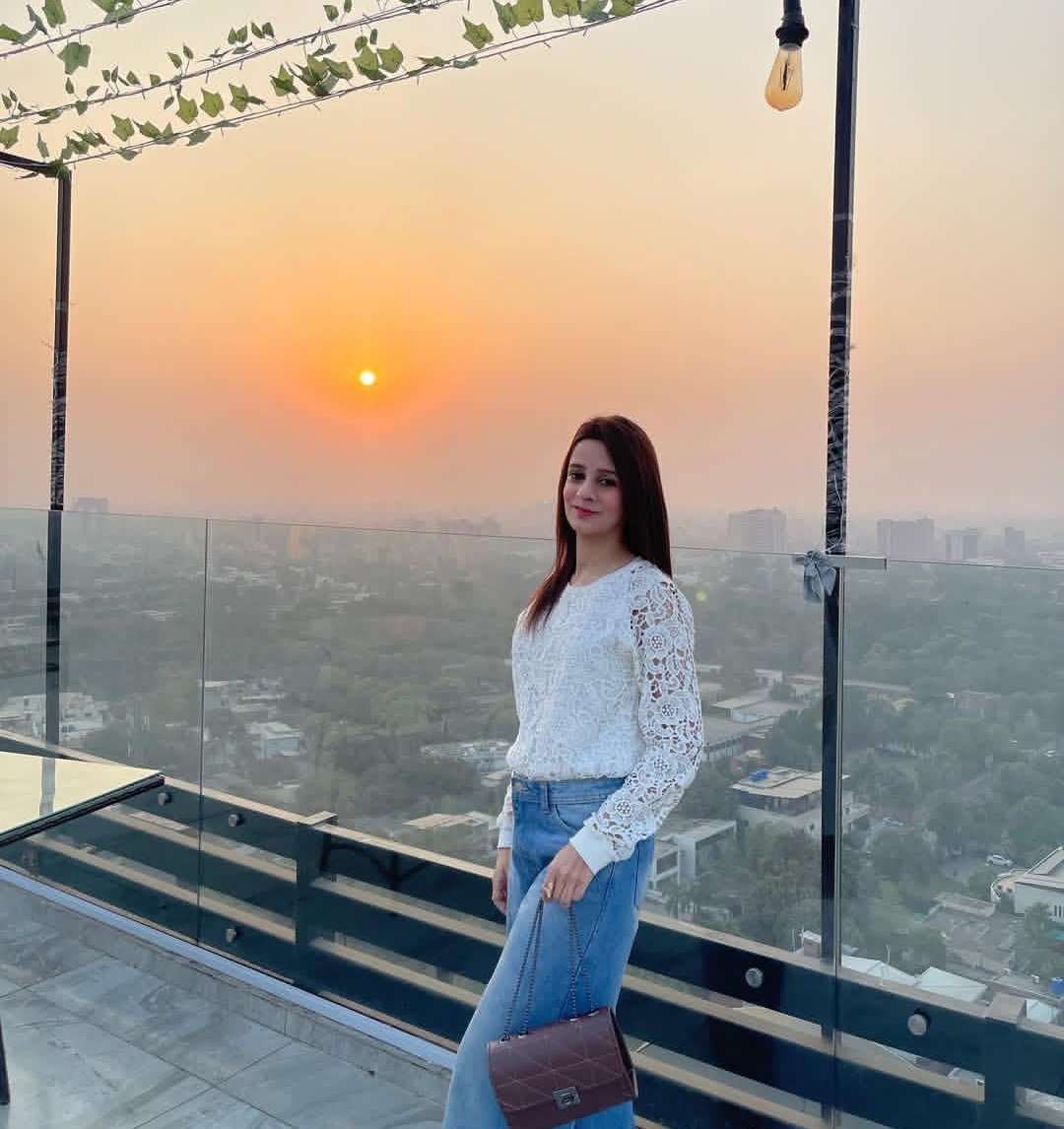 GimmBusy's tweet image. HOW ARE YOU EVERYONE 👥 

Good Evening 𝕏 Family 🧡