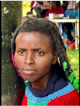 Mko sure she's 22 years old? 😂