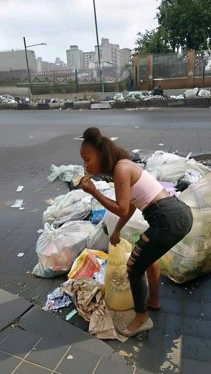 TWAR___SA🇿🇦 tweet media