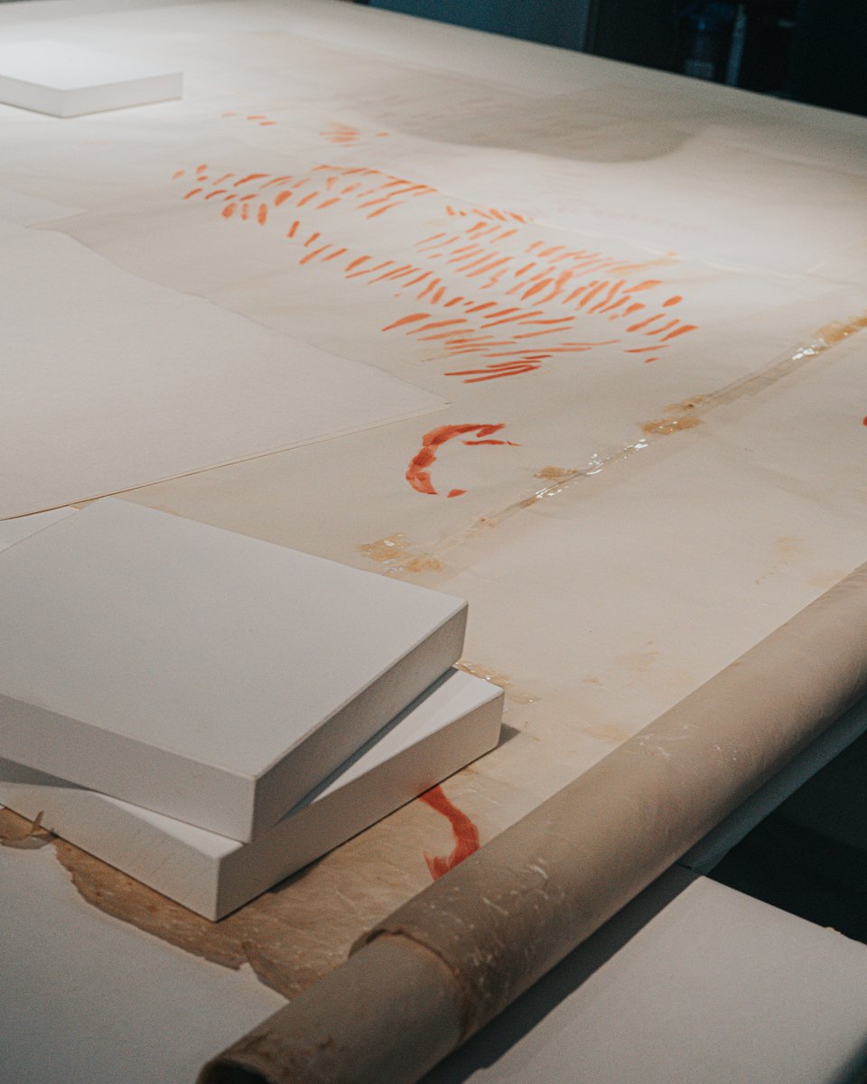 marqueologicoas's tweet photo. Magín Berenguer fue un personaje clave en el estudio de nuestro arte rupestre. 📜
Sus calcos a tamaño real plantearon retos de transporte y conservación e impulsaron nuevos métodos de embalaje.
🎟️ Entrada gratis, de miércoles a domingo.
#MuseoArqueológicoDeAsturias #Arqueología https://t.co/YZM0ElTW8R