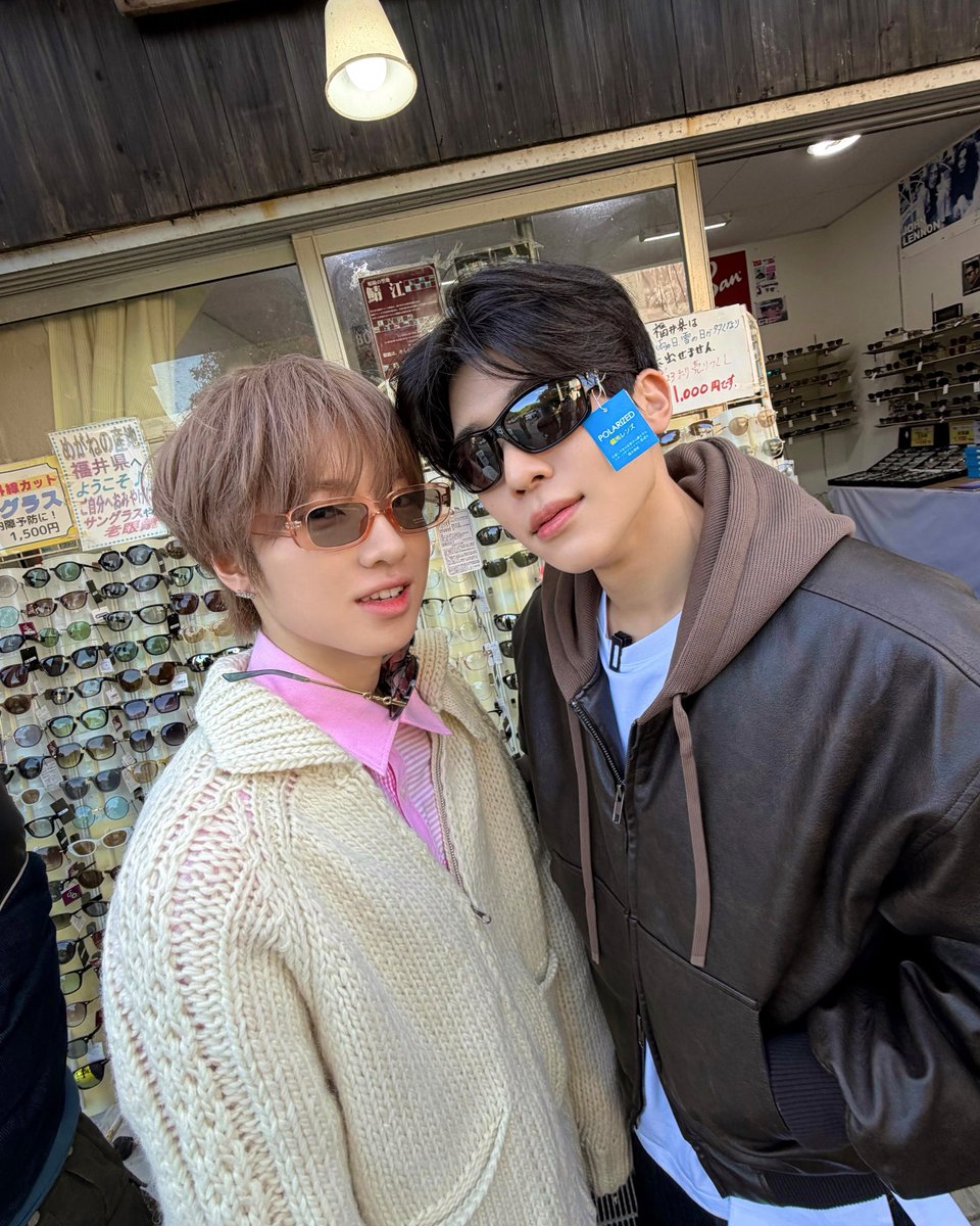 nctwishofficial's tweet image. walk around #NCTWISH