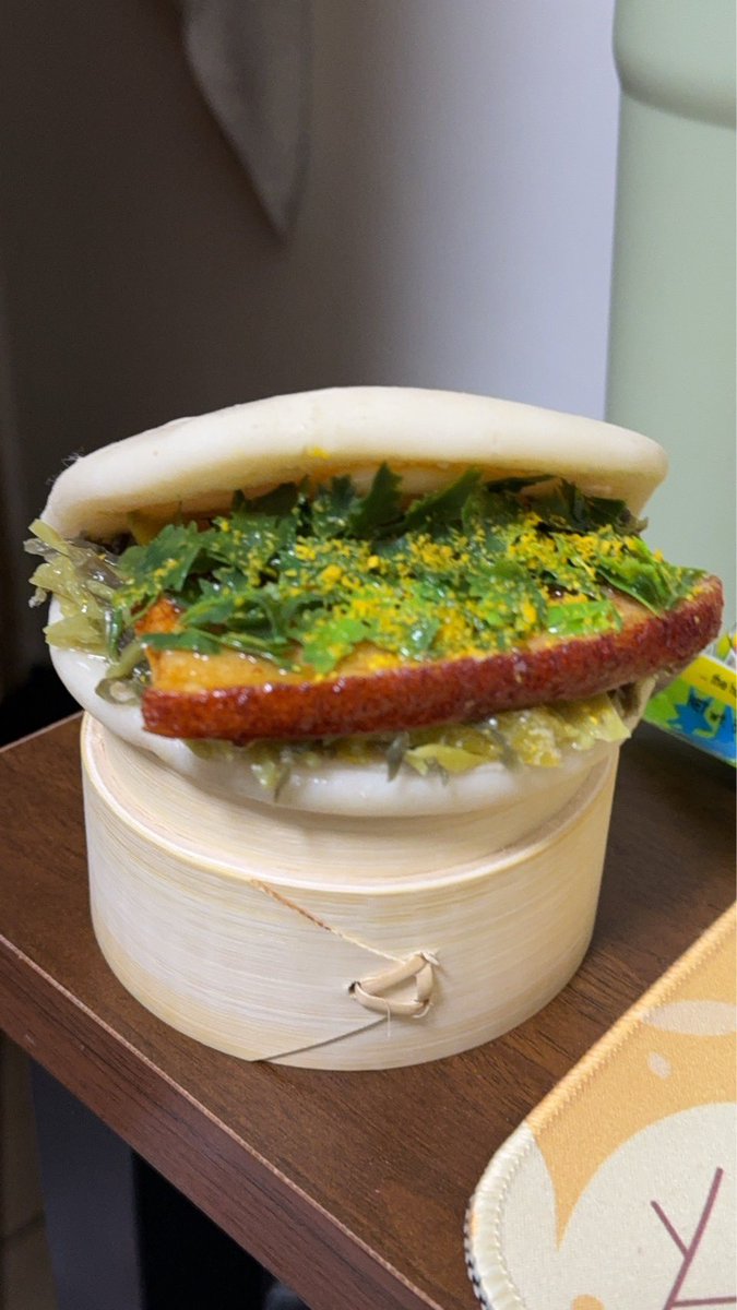 심지어 꾸아 바오 모형도 준비해서 ㅋㅋㅋㅋㅋ
오삐: 어머어머!!!!!!!!!!!!!!!!!
지금 먹고도돼??????????🤣🤣🤣🤣🤣