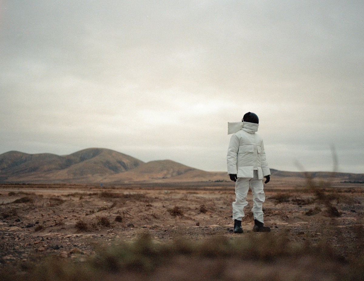 MÖM has shared their latest melodic techno offering 'Tierra'

The track explores the connection humans to have with the environment, solitude as well as movement.

Stream and get all the details here: doofdoof.co/2025/12/11/mom…