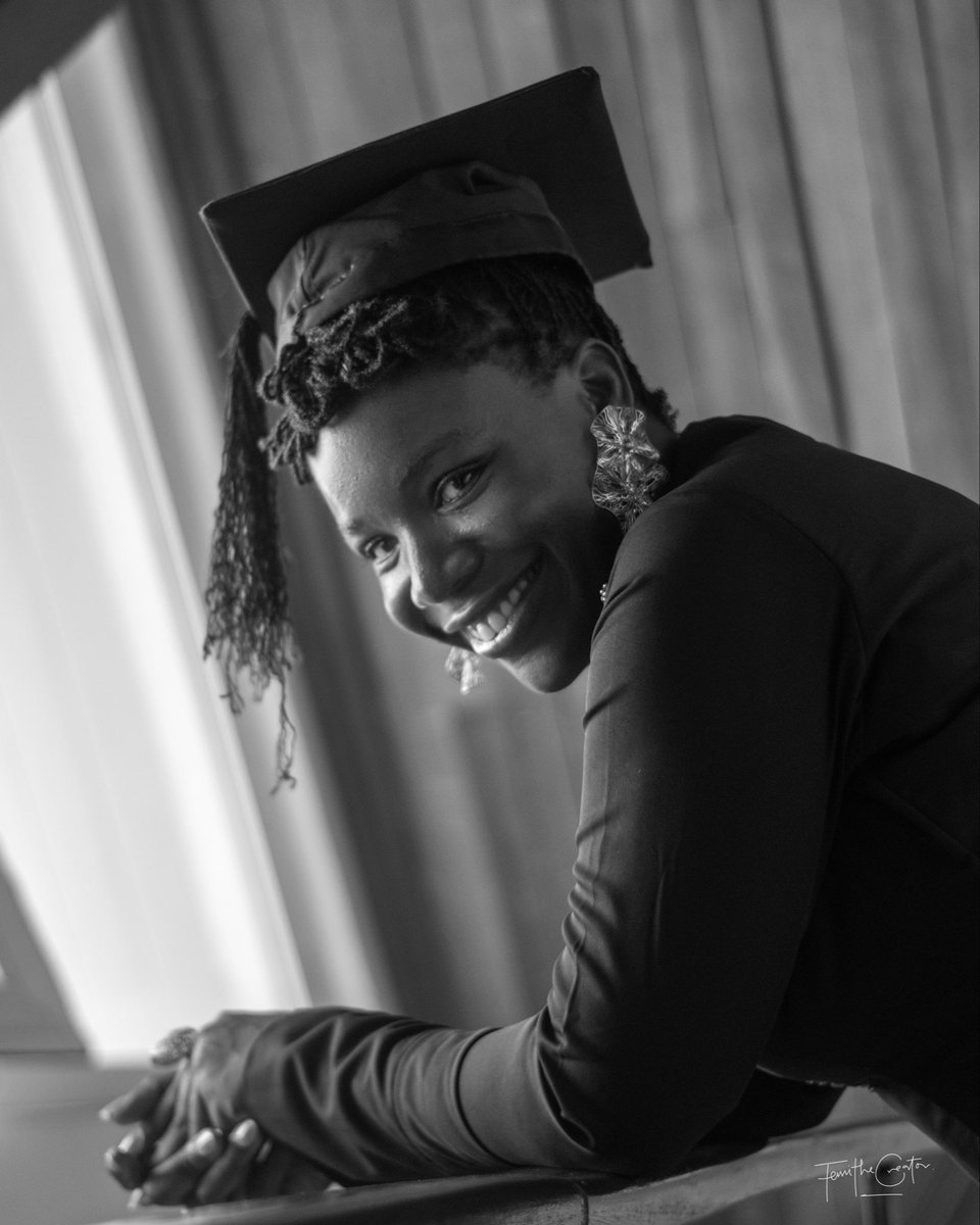 Heyochuko's tweet image. I Corinthians 2:7-8 
A hidden mystery: 
Sakpere, Ogheneochuko G. 
B.A, History and International Relations (Combined Honours)
Thank you Lord Jesus!
Photographed, could only be: @FemitheCreator