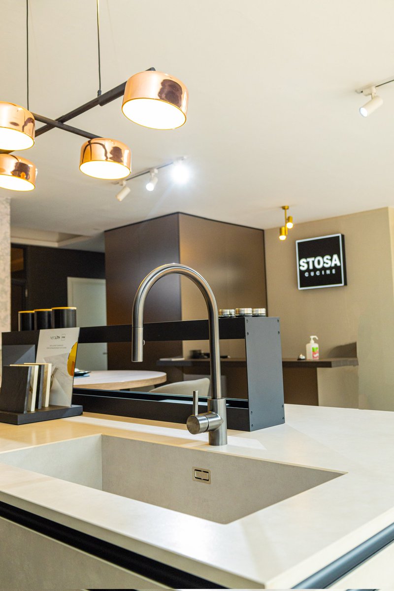 KitchenItaliaUg's tweet photo. Experience refined living with our Aliant kitchen, featuring an integrated sink and a premium Neolith worktop. This combination delivers a seamless aesthetic, exceptional durability, and a clean, modern finish tailored for high-end interiors. https://t.co/ik0pwPzPmM