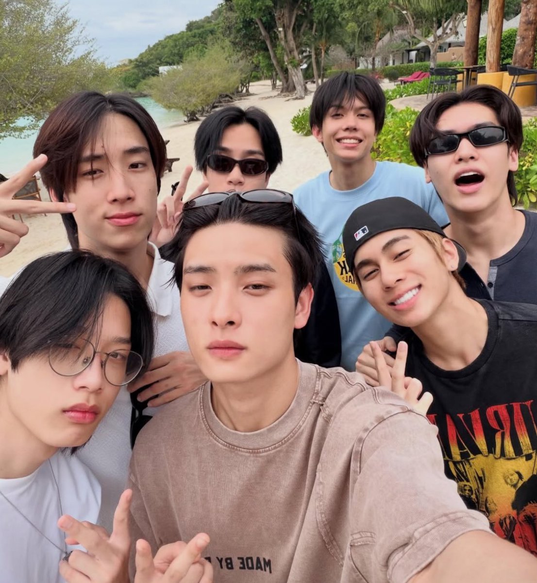 เป๋ง 𖤐꒦ tweet media