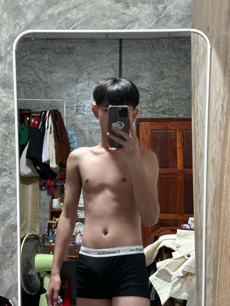 ชาเขียวที่แปลว่าอร่อย 🍀 tweet media