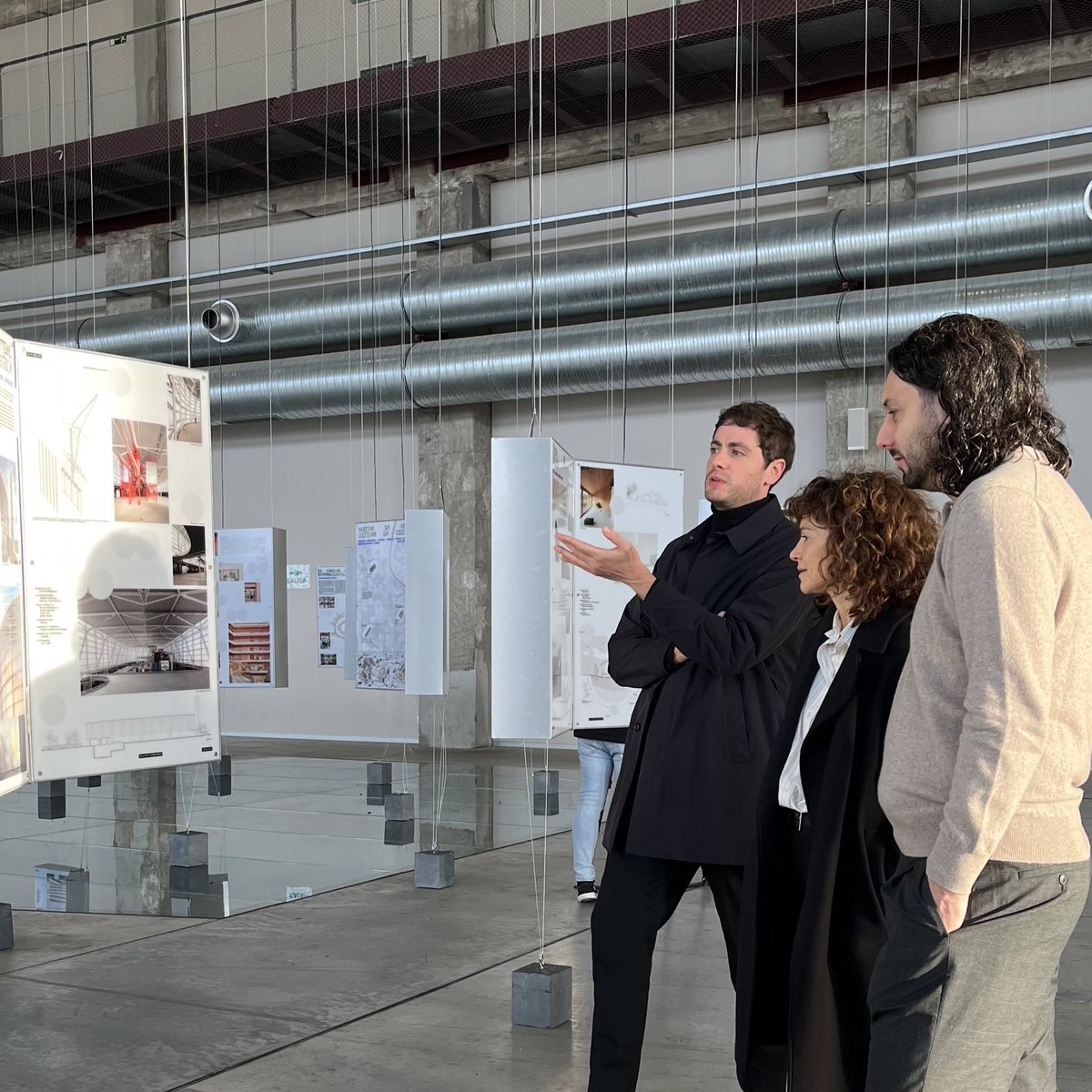 bienal_BEAU's tweet photo. 🎙️​ ¡Llegó el día!

Esta mañana, los comisarios de la #XVIIBEAU han presentado la nueva edición de la Bienal y anunciado los proyectos premiados en las tres categorías: “Obras”, “Divulgación y publicaciones” y “Proyectos Fin de Carrera”.

Premiados ➡️ https://t.co/Cr9ICzlx60 https://t.co/7MAGwJKlSB