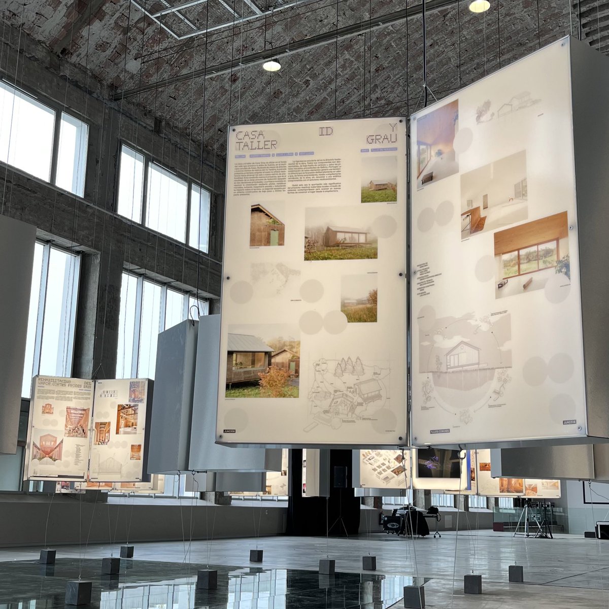 bienal_BEAU's tweet photo. 🎙️​ ¡Llegó el día!

Esta mañana, los comisarios de la #XVIIBEAU han presentado la nueva edición de la Bienal y anunciado los proyectos premiados en las tres categorías: “Obras”, “Divulgación y publicaciones” y “Proyectos Fin de Carrera”.

Premiados ➡️ https://t.co/Cr9ICzlx60 https://t.co/7MAGwJKlSB