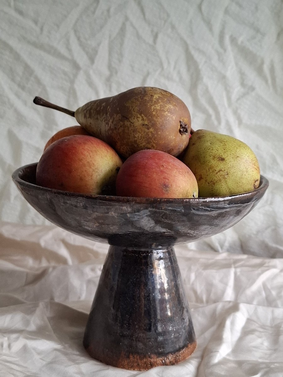 kosmonaatti's tweet image. I have a lot of different #stoneware and #porcelain vessels available if you wanted to treat yourself.