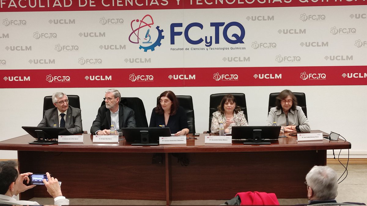 Acto de homenaje a nuestros compañeros recientemente jubilados: Enrique Díez y Ascensión Gómez.