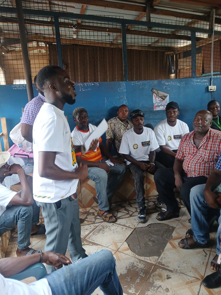 streetsense_gh's tweet photo. We continue our Festive Road Safety Sensitization Campaign with drivers at the Accra-Tema Lorry Station.

The drivers were happy to engage with us and promised to drive more carefully during the yuletide🎄 

#streetsenseorganisation #zeroaccident #noaccidentsplease #roadsafetygh https://t.co/jdqR6BW5dy