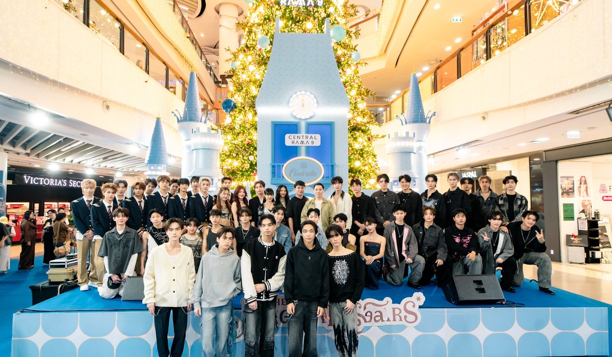 playsconnect tweet media