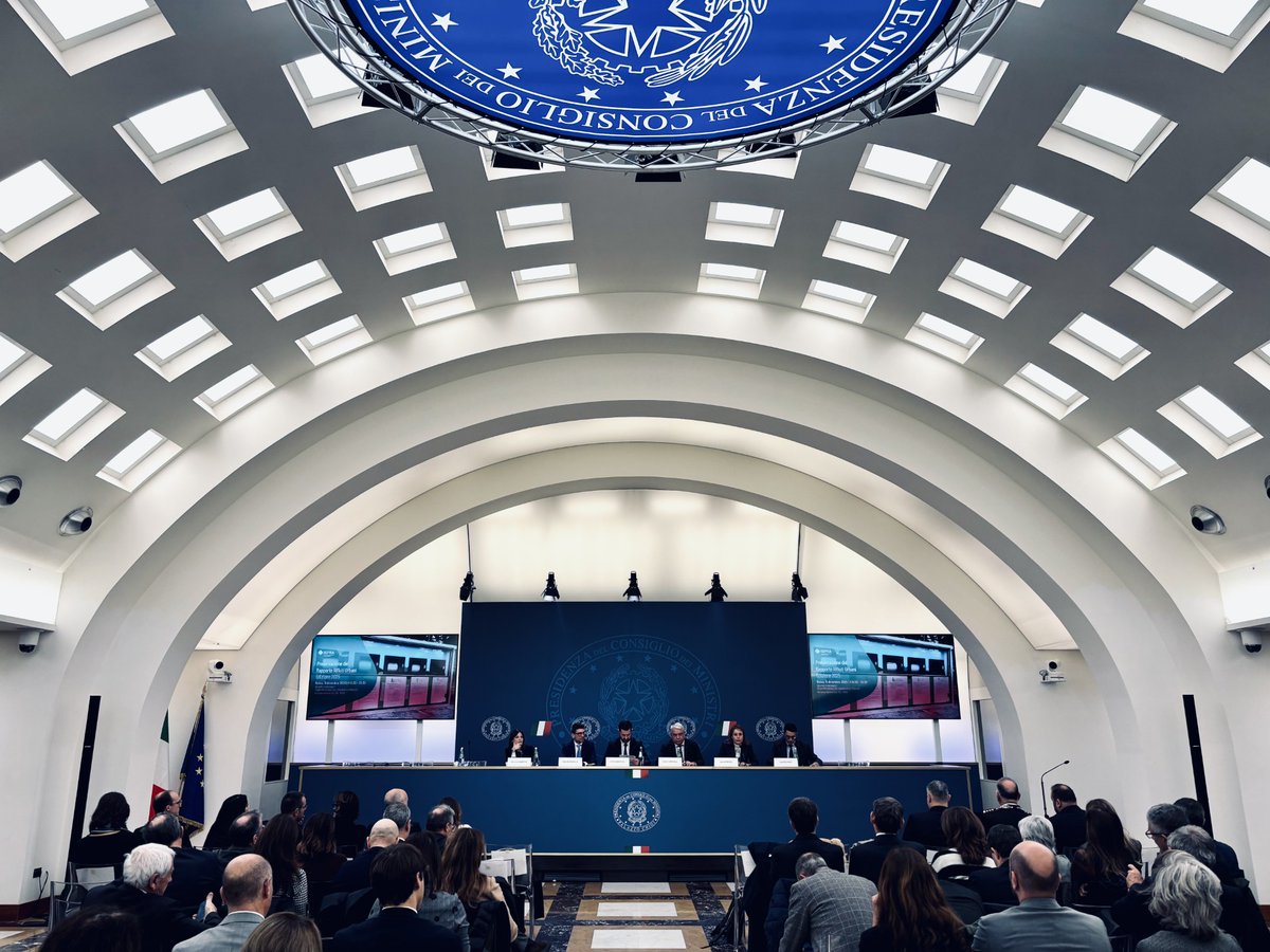 Gli sforzi per aumentare le quantità di #imballaggi correttamente differenziati, l’efficienza nel #riciclo e gli incentivi all’uso di materia riciclata: CONAI anche quest’anno alla presentazione del #RapportoRifiutiUrbani di <a href="/ISPRA_Press/">ISPRA - Ist. Sup. Protezione e Ricerca Ambientale</a> per discutere delle sfide del settore.