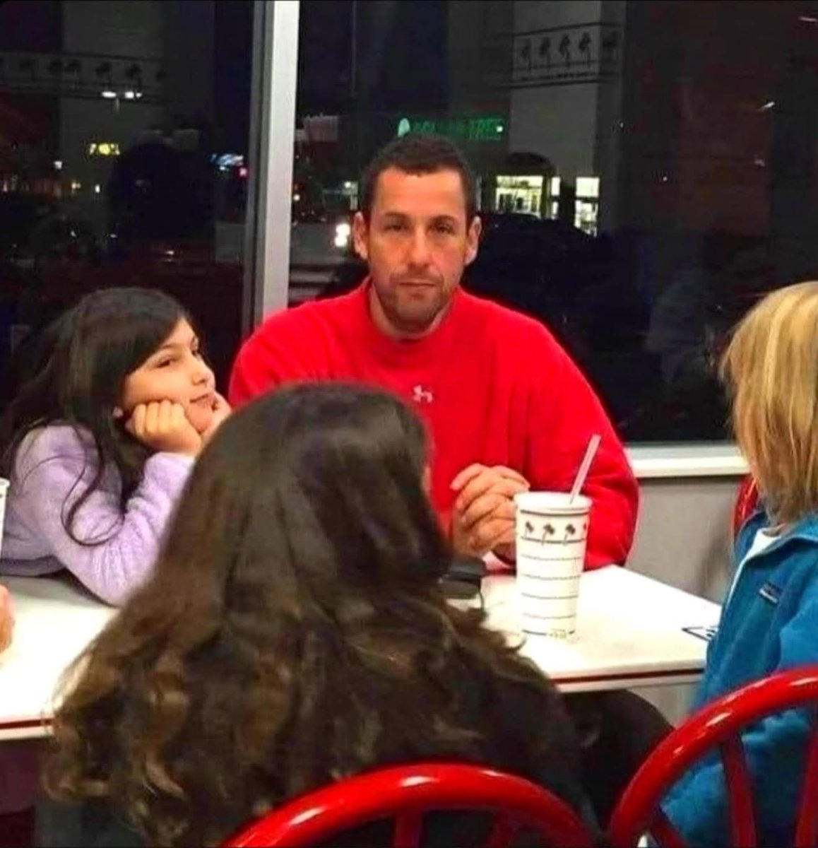 Callunc's tweet image. Me trying to communicate that I want to leave