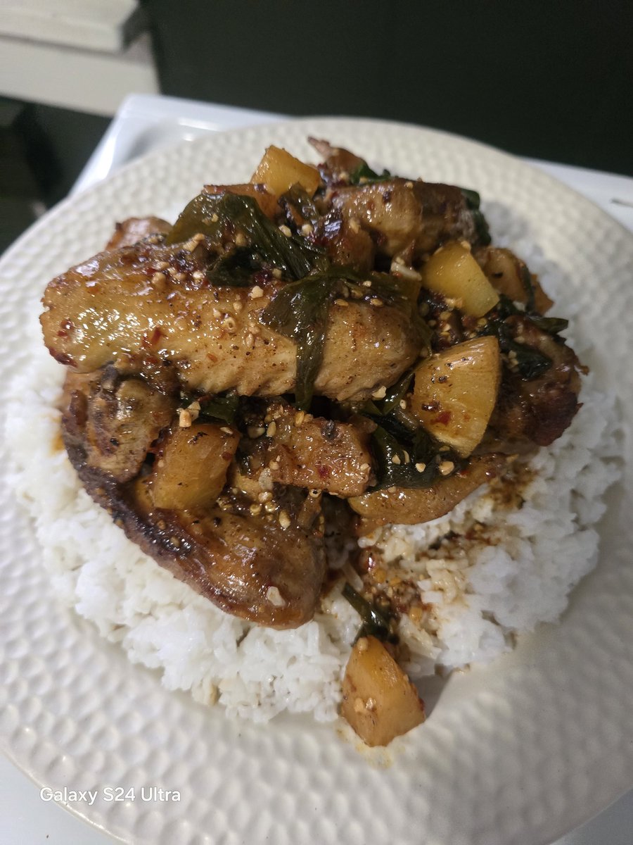 Pineapple chicken. Over a bed of rice.  Your welcome. Enjoy. ##DivineBreakfast