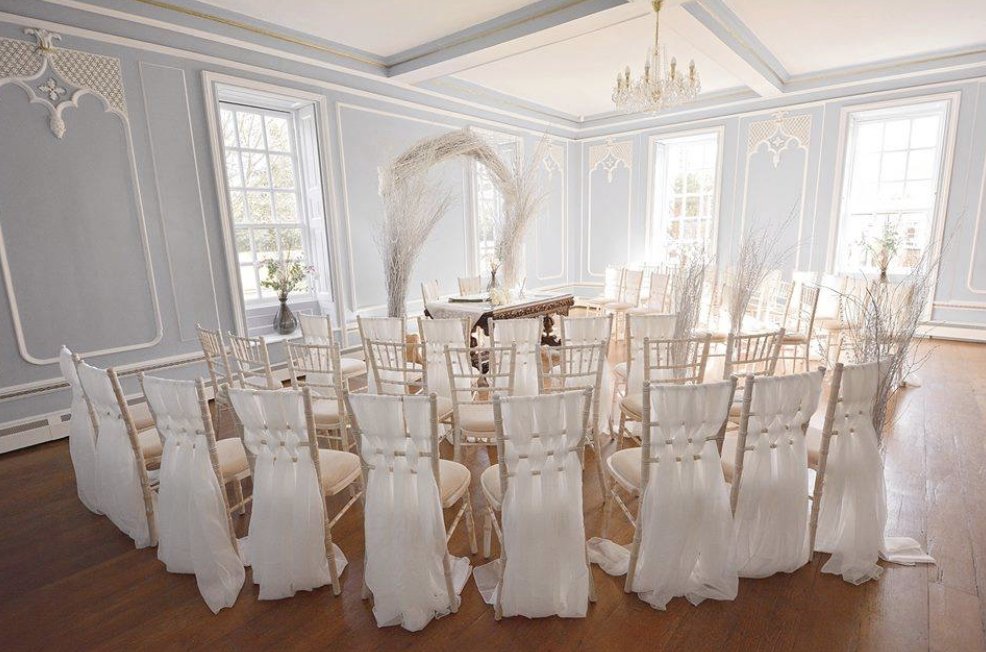 How’s this for some winter wedding
ceremony inspiration? ❄️🤍
Christmas and winter weddings have a magic all of
their own.

📸 Ali Robertson Chair covers by Occasions
Covered

#ChristmasAtHuttonHall 
#HuttonWedding #BrentwoodEssex #HuttonHall
#ExclusiveVenue #WeddingVenue