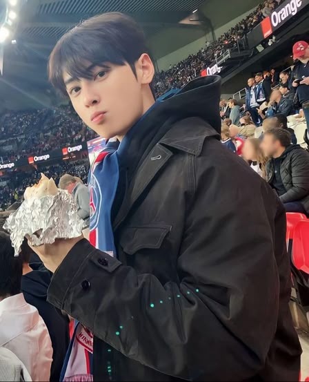 eunwoohae | fan account (@cewystar) on Twitter photo 