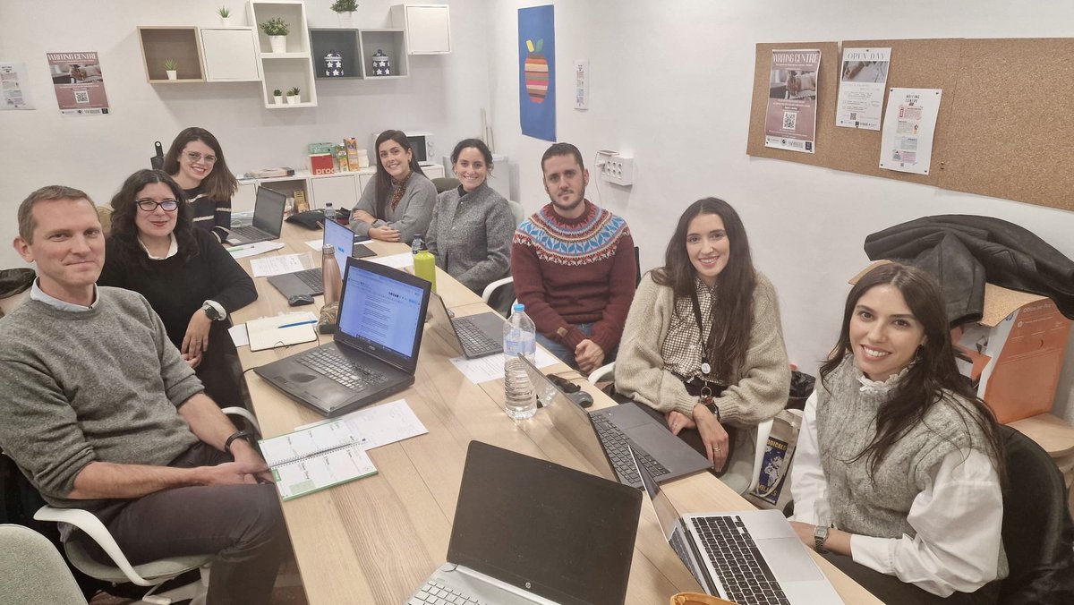 litcae's tweet image. The Málaga team of the #ErasmusPlus project EcoStories met yesterday to plan next year’s activities. During the session, our team and PI @rosarioariasUMA met with teachers from @presentacionMLG to review the latest updates to the teacher training guide and units.