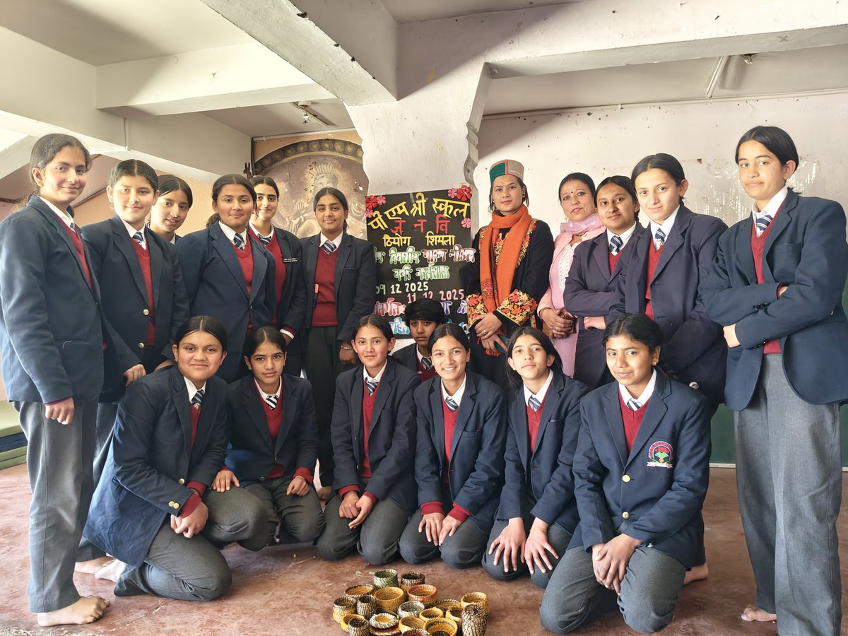 jnvshimla's tweet photo. PM Shri Jawahar Navodaya vidyalaya theog shimla organised a Three days pine needlework workshop for students under bagless days @NVS_HQ https://t.co/23GcauoLkw