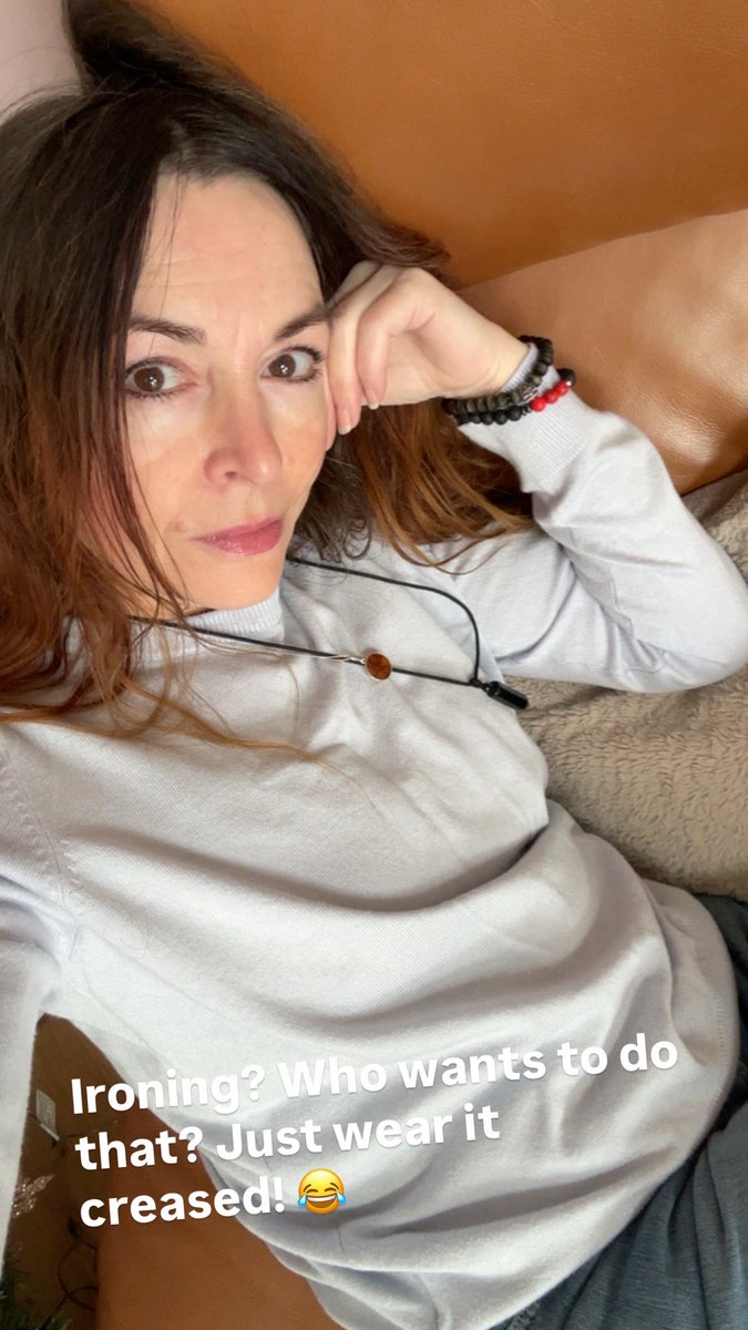 I’m not ironing this top again! Just wear the damn thing! Who cares what people think 🤔 I don’t! 
This goes for everything! The less you worry about other people’s opinions, the less negativity that resides in your head! Next time you think about it, physically flick it away 👌