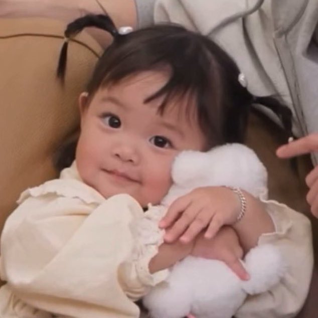 zlzhhh2's tweet image. ㅇㄷㄱ🥹🥹🥹

weibo.com/3057221471/524…