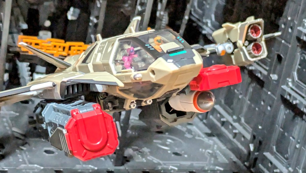 スカイキャリア 欲を言えば上面側にもジョイント穴欲しかったな