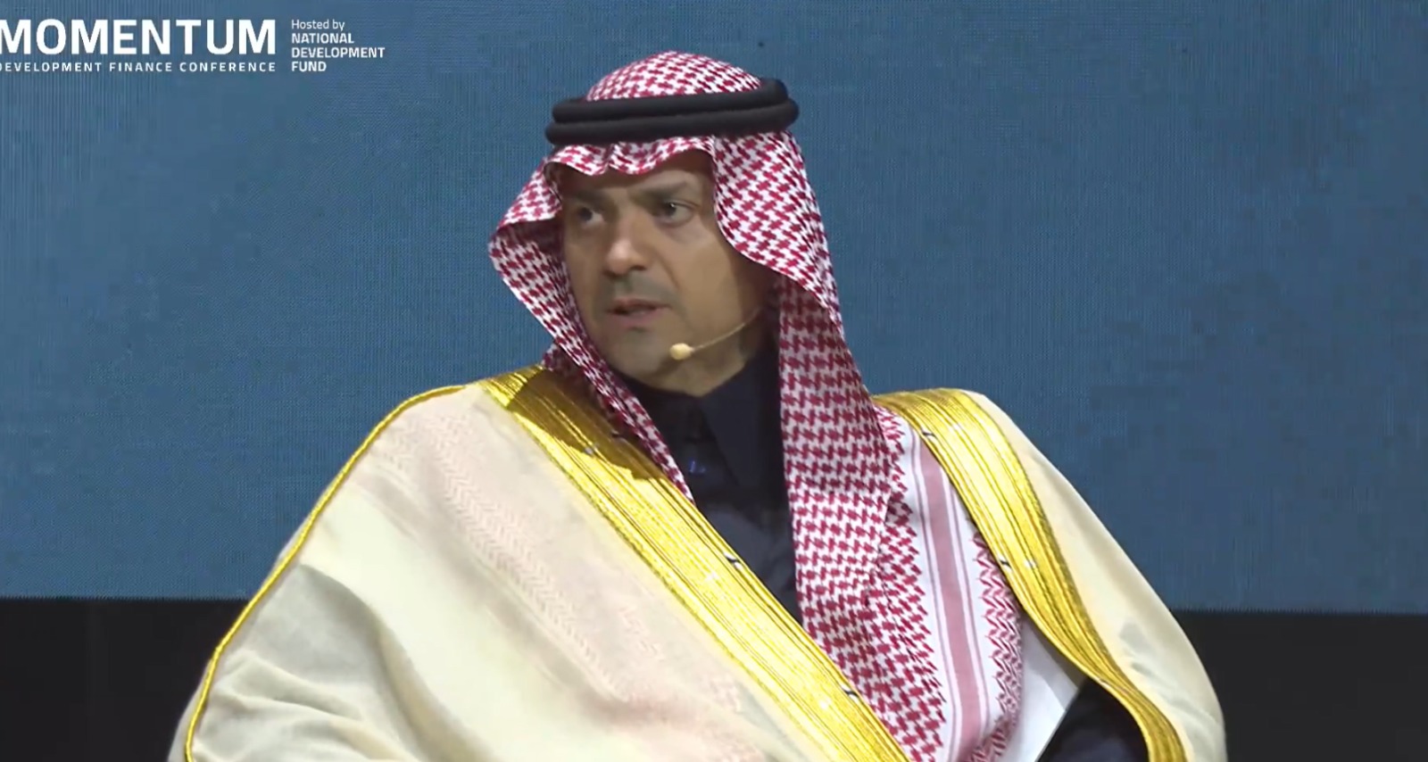 عاجل | الرئيس التنفيذي لصندوق التنمية السياحي قصي الفاخري خلال مؤتمر التمويل التنموي: - قطاع السياحة يسهم بـ 5% في الناتج ونستهدف 10% في 2030 - وصلنا إلى 25 مليار ريال قيمة مشاريع في الـ5 سنوات الماضية - الصندوق التنمية السياحي داعم وممكن للقطاع الخاص - خلال 5 سنوات دعمنا أكثر من 10 آلاف بين حاضنات أعمال وقدمنا دعما ماليا لـ 2000 مستفيد - 60 % من قطاع السياحة في العالم تقوده المنشآت الصغيرة والمتوسطة 