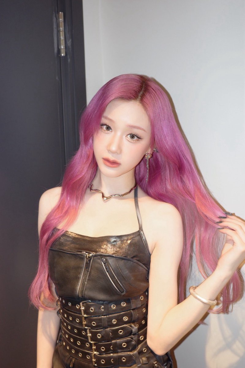 え、、待ってかわいいかわいすぎる🥹💞 リリちゃんのピンク髪は永久