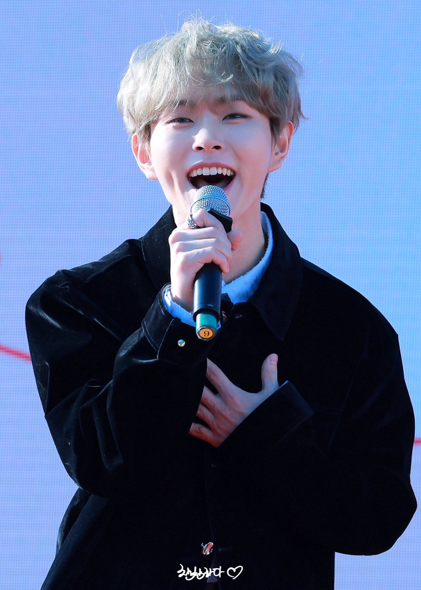 dlcksqud's tweet photo. 251211 희망2026나눔캠페인 #이병찬 https://t.co/HdwgIQqrvv
