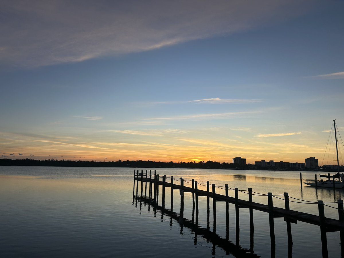 NotesOnChain's tweet image. Went a whole week or two without posting and it really felt different. I remember now the reason why I’m here 🙌

Good morning family 🌊