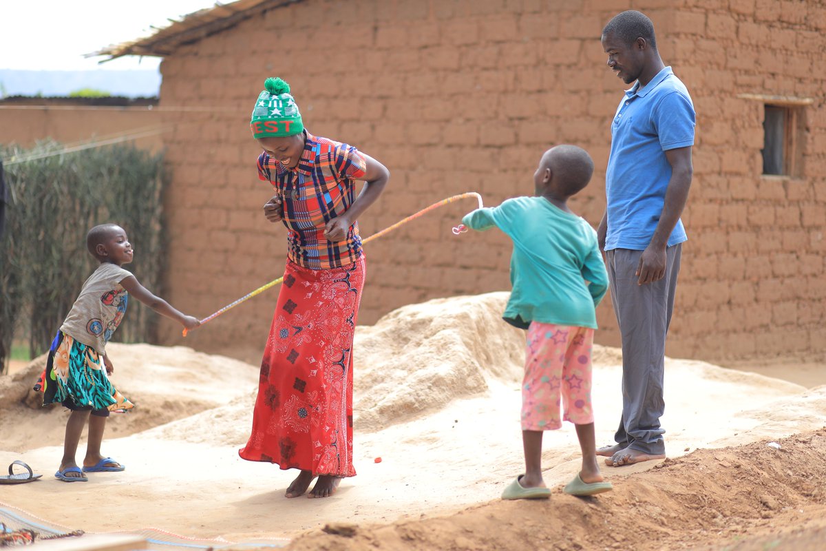 Play is how young children learn. When parents engage in play, children build stronger brains, confidence, and social skills.

Our Ready To Learn project supports parents to nurture their children through play and prepare them for a smooth transition to P1.

#LearningThroughPlay