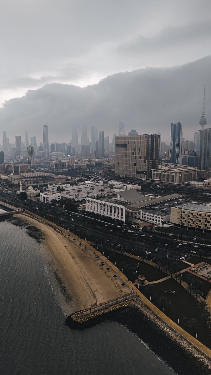 jacobKw8's tweet photo. أمطار الكويت اليوم ١١ ديسمبر 🌧️ https://t.co/d3PgJ0m38m