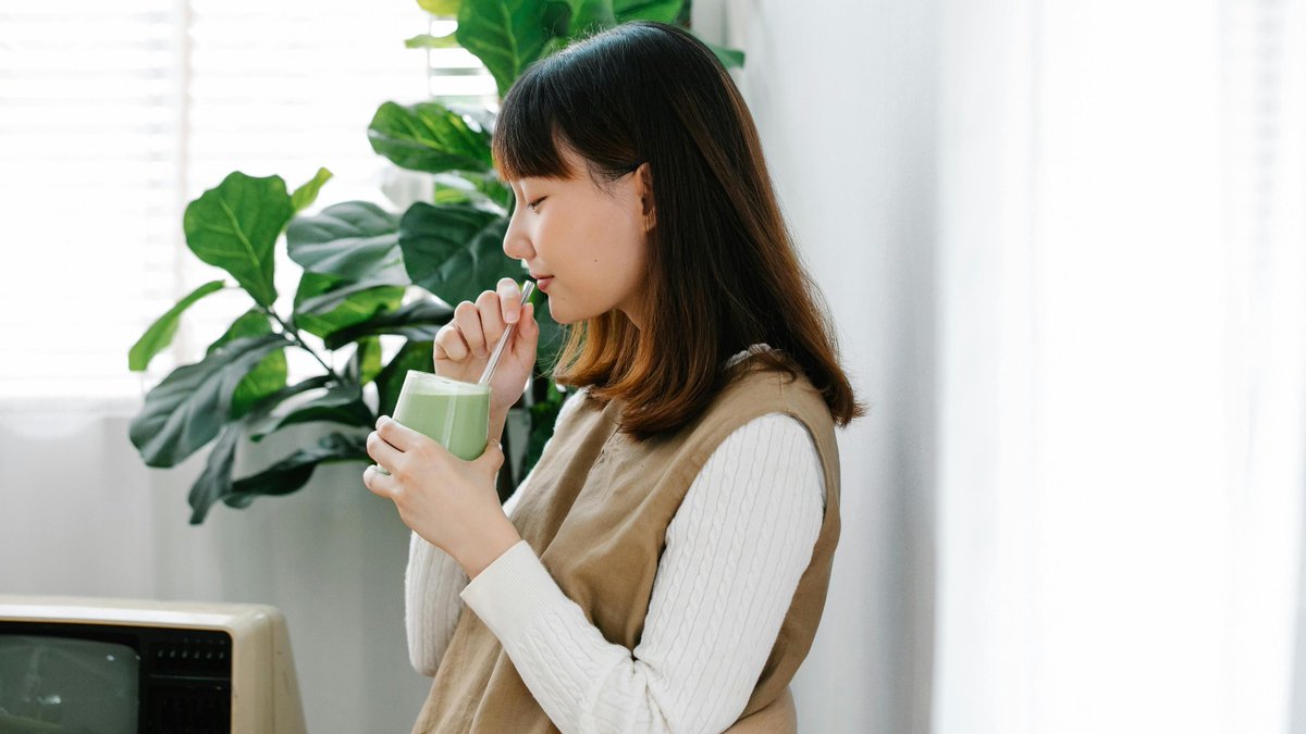 Brain fog? 🧠 Jitters? 😬 It might be time to rethink your caffeine fix. Functional coffees and teas are blurring the line between food and medicine, using special ingredients to boost focus and reduce stress. 🍄☕

worldfoodwine.com/worldly/guide-…

#FunctionalBeverages #WellnessDrinks