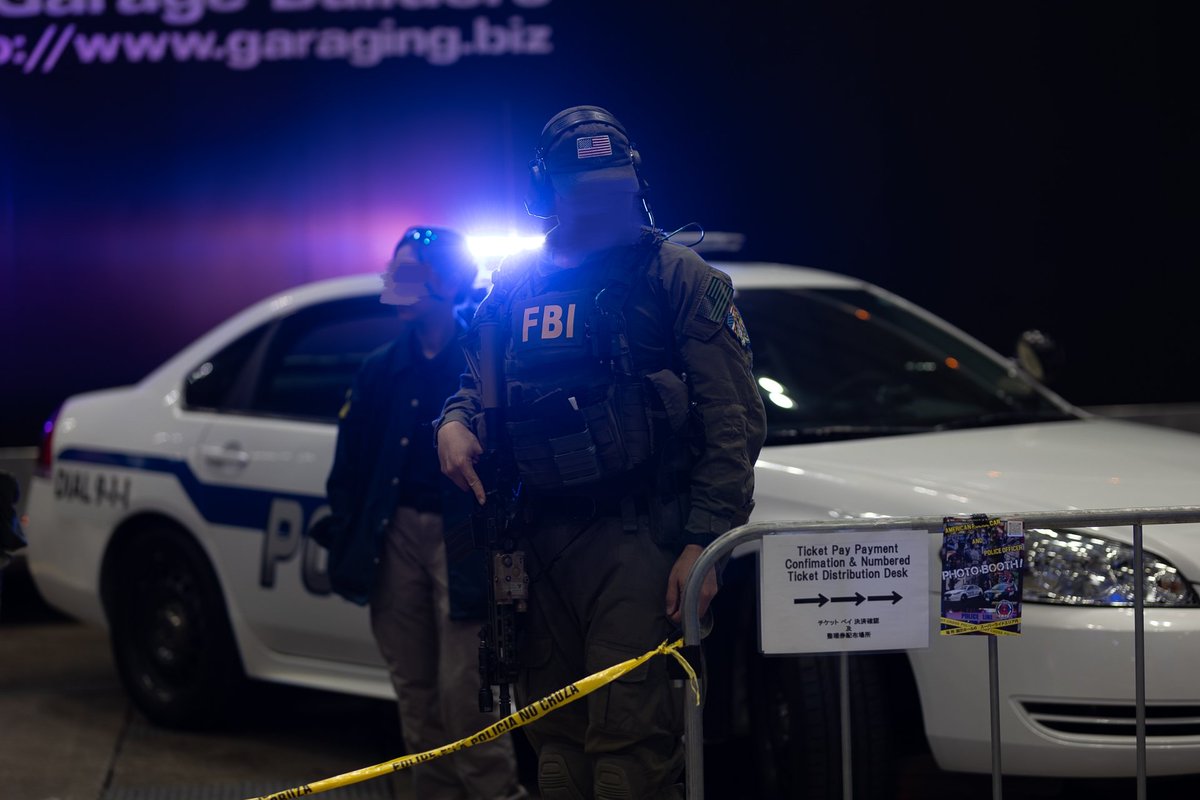 「珍しくSAやってましたinコミコン❗❗」
とか言ってこの写真ポストしたらだいぶ異常かな、、と思って投稿渋ってたけど、諸先輩方もおんなじ感覚で安心しました。

写真ありがとうございます🥹📷️
<a href="/ton_ton_360/">とんとん(360TON)</a> 
<a href="/nagisaxxxpunk/">蓮華</a>