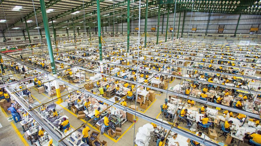 lequotidien509's tweet photo. Selon le journal dominicain @Diariolibre, les États-Unis avancent vers la prolongation du programme textile #HOPEHELP, essentiel pour Haïti et en #Républiquedominicaine. Source: @DiarioLibre #Haiti #Textile #Commerce #lequotidien509. https://t.co/lBa9jjEKrL