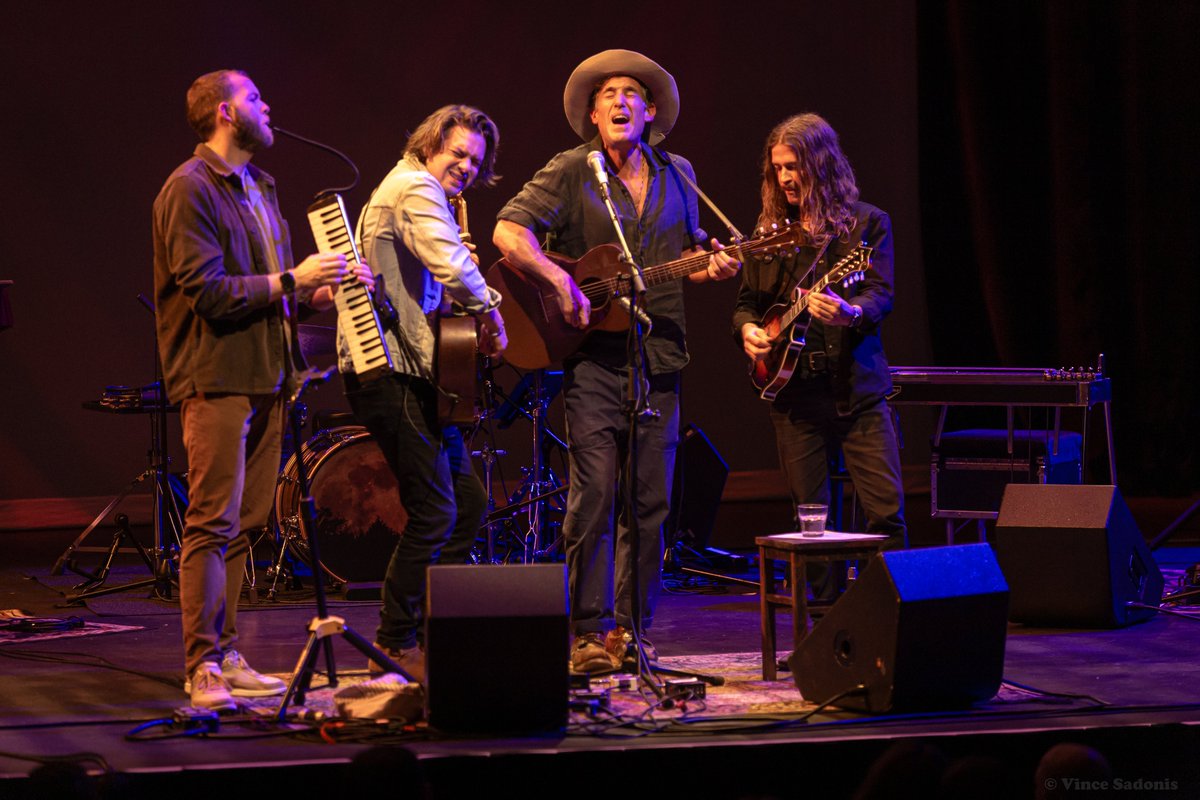 FavoriteSightsSounds tweet media