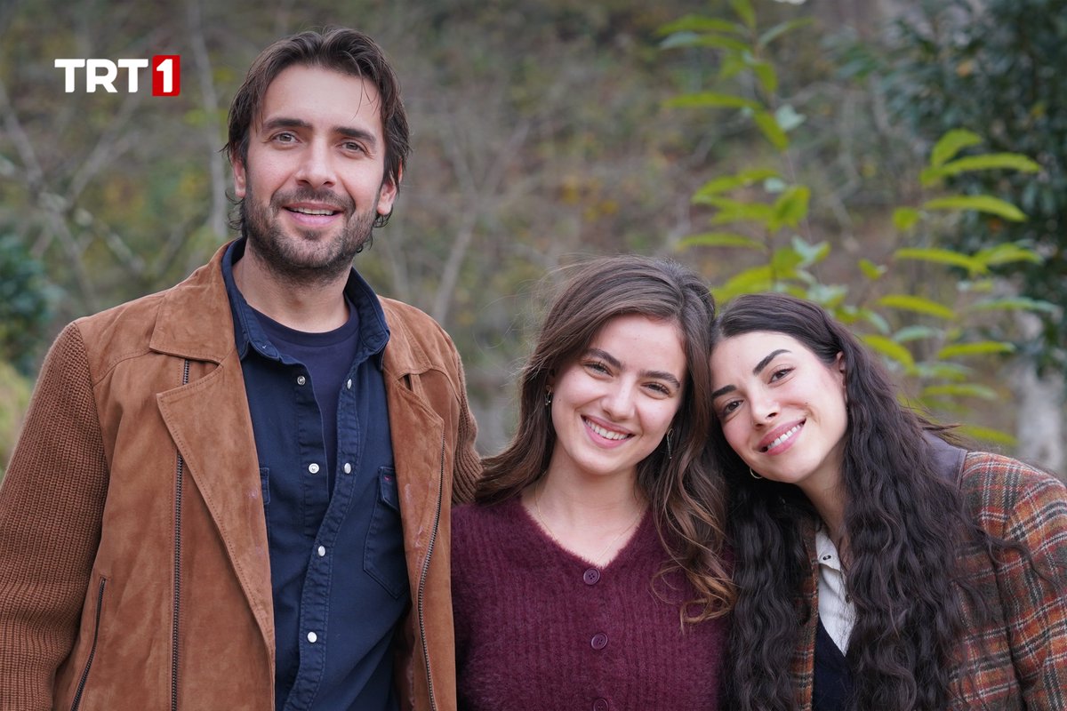 İyi ki siz ✨❤️

#TaşacakBuDeniz yeni bölümüyle yarın ve her Cuma 20.00’de <a href="/trt1/">TRT 1</a>’de!