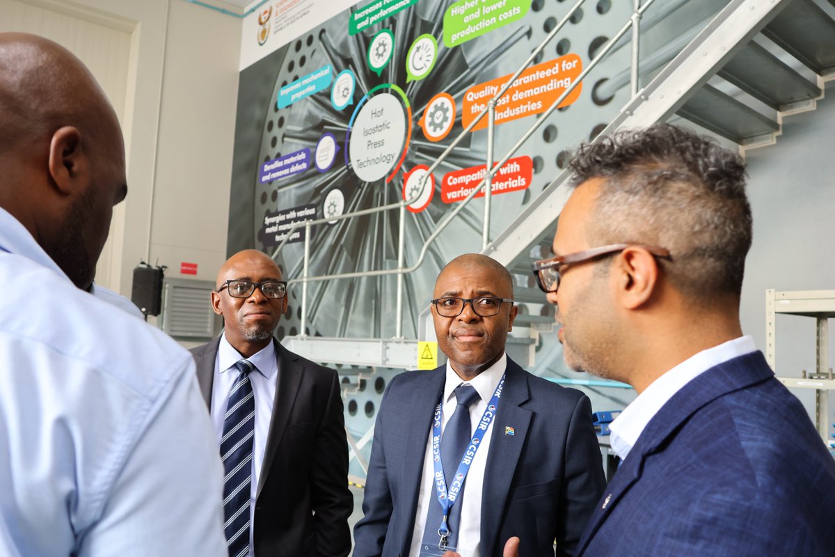 dstigovza's tweet photo. DSTI's Dr Mlungisi Cele launched CSIR's state-of-the-art Hot Isostatic Press Facility, a game-changer for SA's aerospace, automotive, railway & mining industries.
World-class manufacturing capabilities, right here at home.
#DSTI #ScienceInnovationSA https://t.co/Wx6oxZZAkH