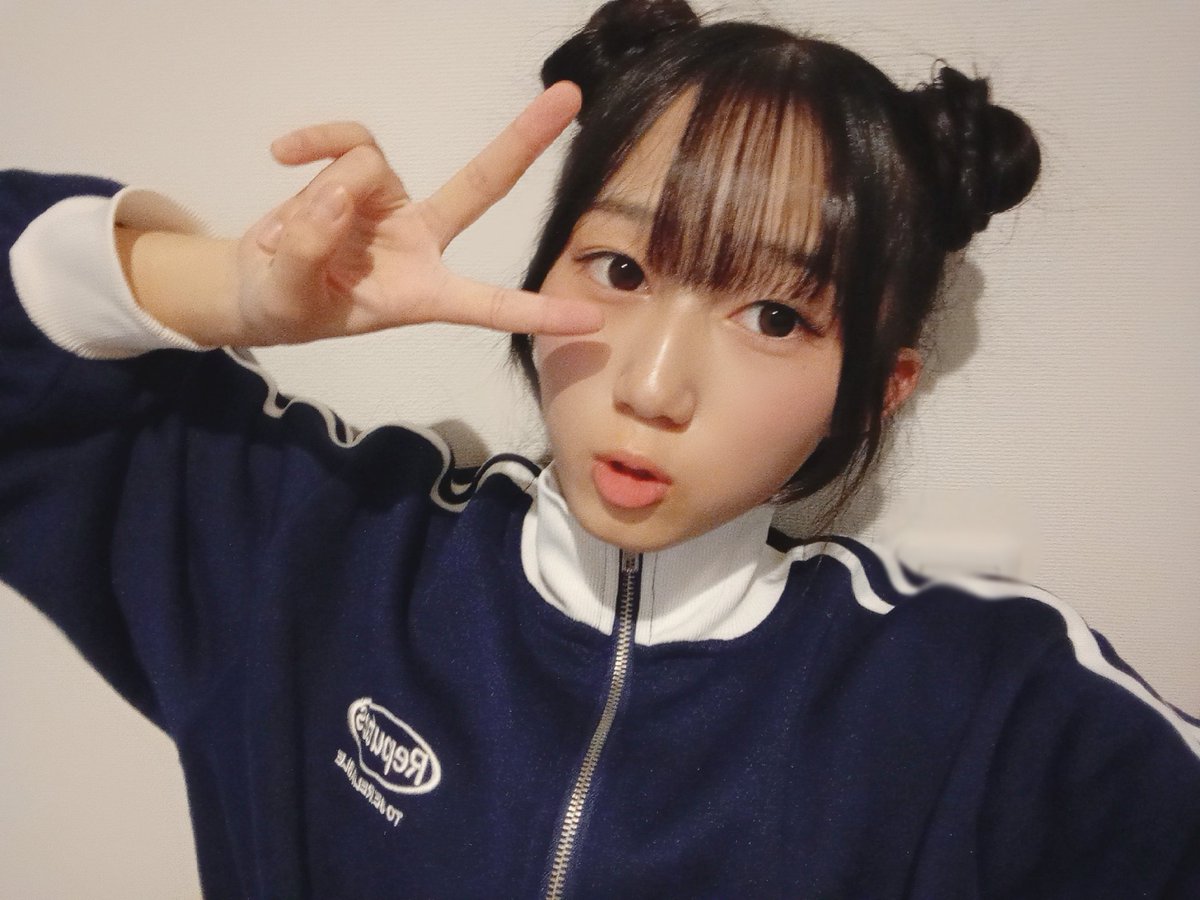 お団子も可愛い？🧸💗
うしろの髪を隠しただけだよ〜😶‍🌫️
#CODERUSH #梧乃にこ #福岡アイドル