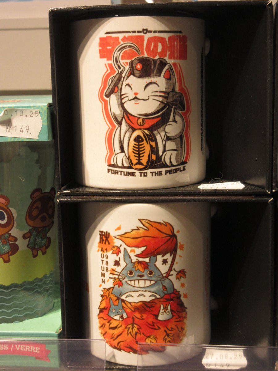 KajsaJAndersen's tweet image. What do you think? 
The perfect Christmas gift for Kim Jong-un (or me)?😉

#neotokyo #strømmenmall #strømmen #akershus #northkorea #totoro #cats 🇰🇵