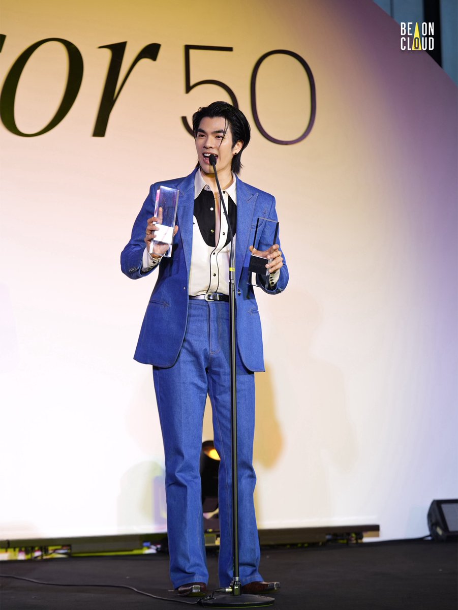 ขอบคุณรางวัล RISING STAR จากงาน MIRROR50 ที่มอบให้ มาย ภาคภูมิ และ อาโป ณัฐวิญญ์ 😊🙏🏼 โดยมี มาย เป็นตัวแทนรับรางวัลค่ะ

#MIRROR50xMILE
#MIRROR50 #AllVoicesEmpoweringOnes #ทุกคนคือพลังทุกเสียงคือการเปลี่ยนแปลง