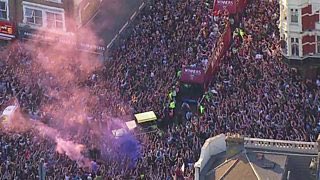 Incredible scenes in East London, as the West Ham community gather to celebrate <a href="/E20WHU/">E20ZoneTv</a> pool championship victory last night. You’ve done the West Ham family proud Feaver. #COYI