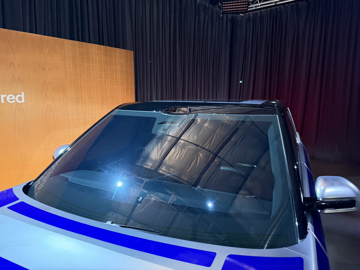 Chris Hilbert tweet media