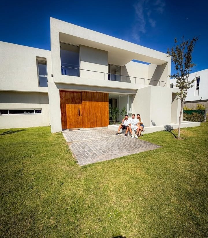 Sábado Vélez tweet media