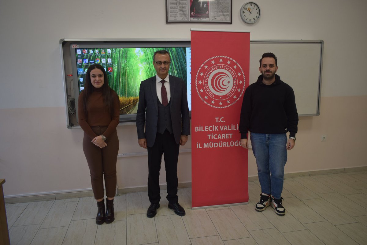 Bilecik Ticaret İl Müdürlüğümüz ile Bilecik İl Milli Eğitim Müdürlüğümüz koordinesinde, ilimizdeki Mesleki ve Teknik Anadolu Liselerinde  "Girişimcilik"  ve "Kooperatifçilik" Eğitimlerine devam ediyoruz.