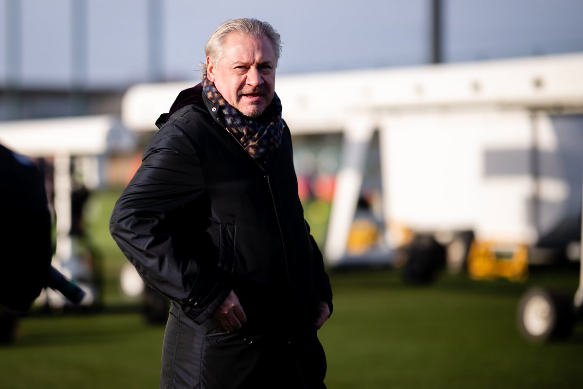 ManUtd's tweet image. We were proud to welcome back Andrei Kanchelskis today ❤️

The former Red enjoyed a tour of Carrington before watching our first team train 📲 bit.ly/4puaneV