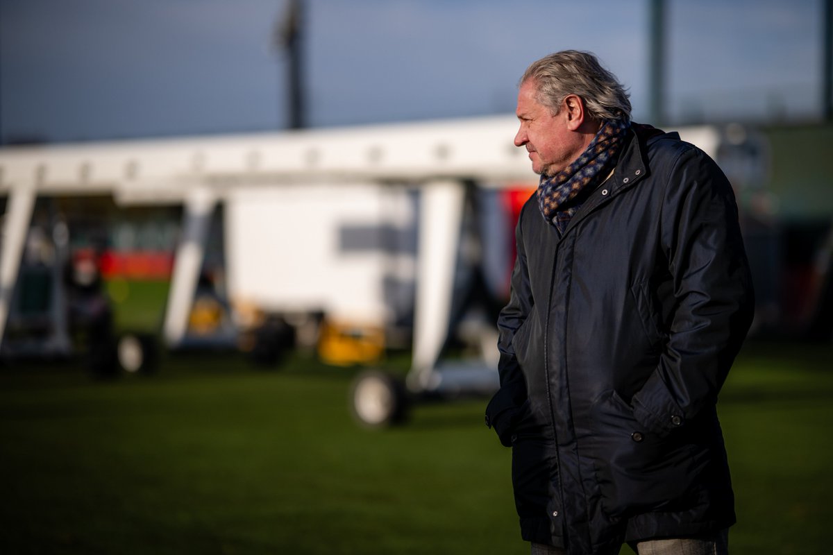 ManUtd's tweet image. We were proud to welcome back Andrei Kanchelskis today ❤️

The former Red enjoyed a tour of Carrington before watching our first team train 📲 bit.ly/4puaneV