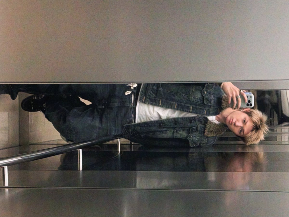 cortisfilms's tweet image. mars you are the coolest teenager to ever exist